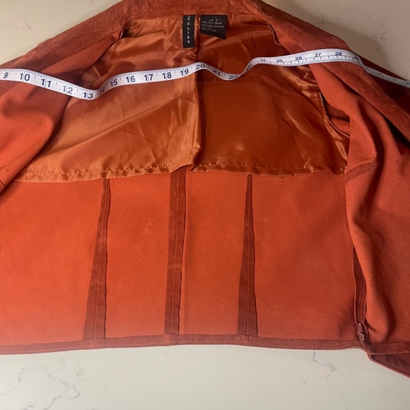 Vintage Atelier Suede Wrap Jacket in Rust Treeacotta SIze Small - Picture 6 of 8
